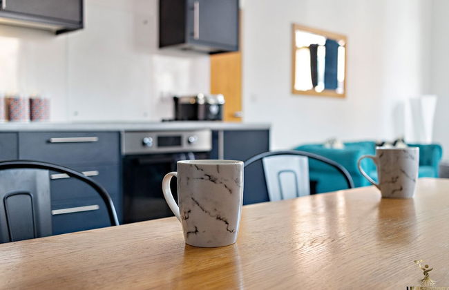 City Centre Spacious Apartment - Photo 10