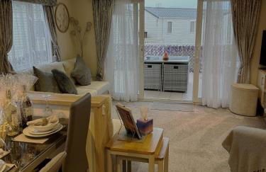 Beautiful Spacious Holiday Home - Romney Sands - Foto 11