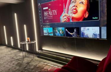 Les Coulisses - Cinéma Privé & Jeu de piste a 2 - Photo 1