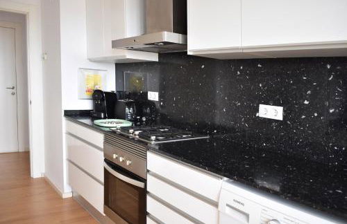 Stylish well-connected beachfront flat - Foto 7