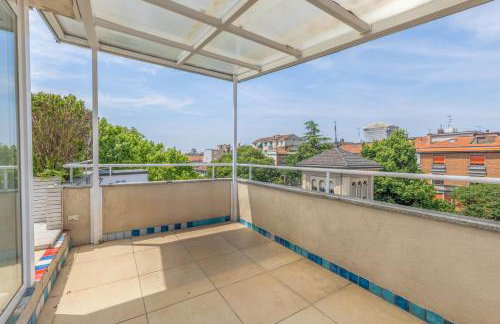 Milan Central Penthouse with Terraces, Jacuzzi & Garage - Foto 47