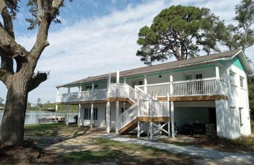 Studio with Private Beach on Bayou Grande - Photo 3