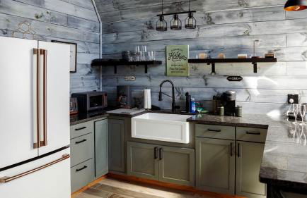 Romantic Escapes in this Stunning A-Frame in North Carolina with Access to a Private Hot Tub and Fire Pit - Foto 7