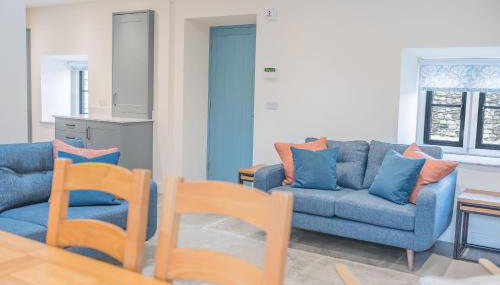 No 2 The Coach House - Photo 4