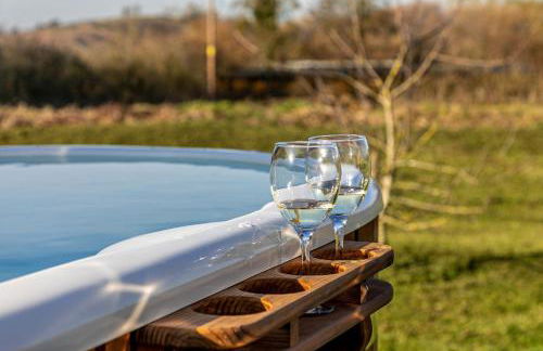 Honeycrisp, Apple Tree Glamping, Nr Wells - Photo 10