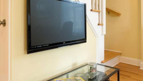 3BR Beautiful Remodeled Victorian w/ Beach Locker - Foto 5