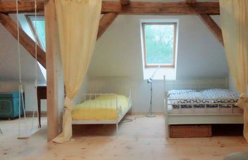 2 with large garden, playground and pool - Foto 9