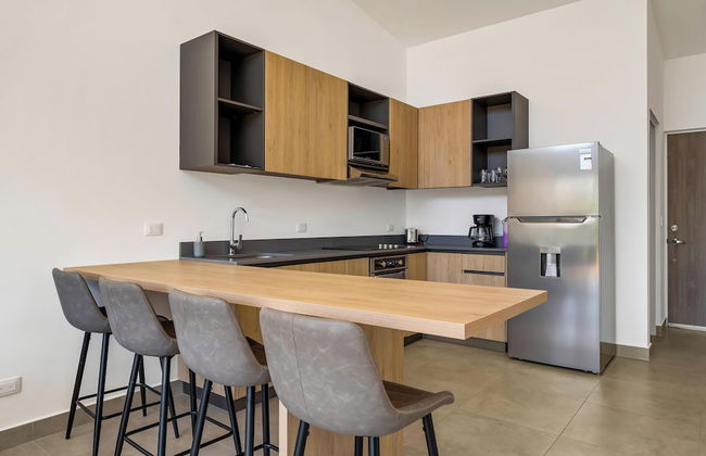 8 min walk to Beach Pool & Golf - Foto 3