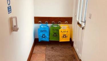 Luxury 2 bed apt 4 mins from M6 J44 pet friendly, - Foto 2