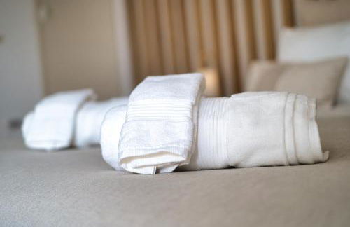 Elements Milfontes - Japandi Designed House - City Center - Photo 24