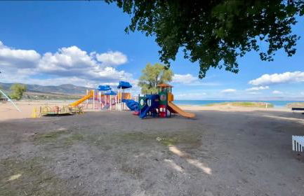 New Bear Lake Home with Beautiful Fall Views - Photo 58