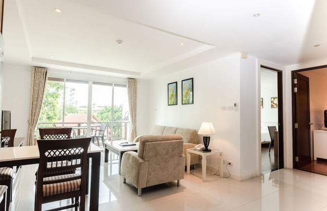 Jomtien Beach Penthouses - Photo 40
