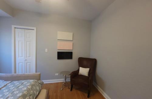 Beautiful Big 3 bedroom Quiet Apt near downtown - Foto 17