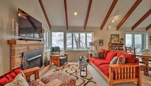 Hike, Fish and Ski Beech Mtn Condo with Balcony - Foto 2