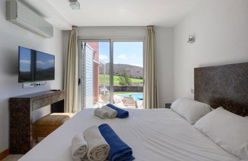 Villa in Salobre with Private Pool & Stunning View - Foto 3