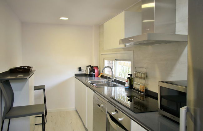 Shikara Be my Guest Castelldefles - Photo 11