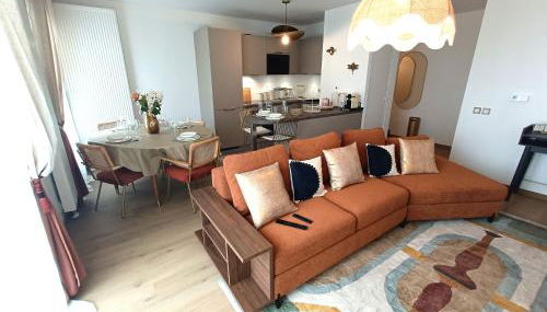 Disney T3 LUXE neuf 6P 2 ch 2 salle de bain parking privé en sous sol lit bébé C105 - Foto 2