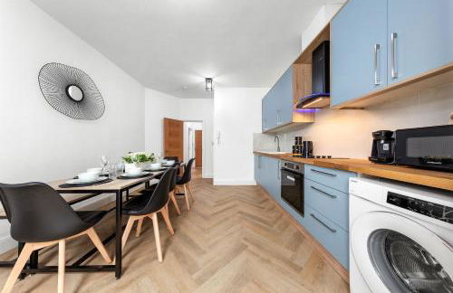 Ground Floor Flat I Sleeps 8 I With Parking - Photo 24