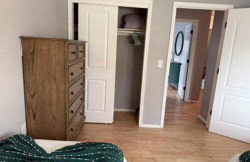 Ground-level bed bath house1mi to the beach sleep8 - Foto 18