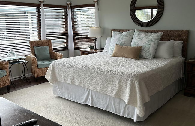 This Condo Is Located In One Of Islamorada's Most Prestigious Condo Complexes. 2 Bedroom Condo by RedAwning - Photo 2