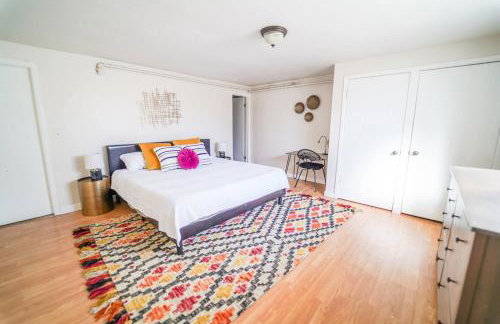 Turquoise Twin ★Vacation COS★3 King Beds★Near AFA - Foto 1