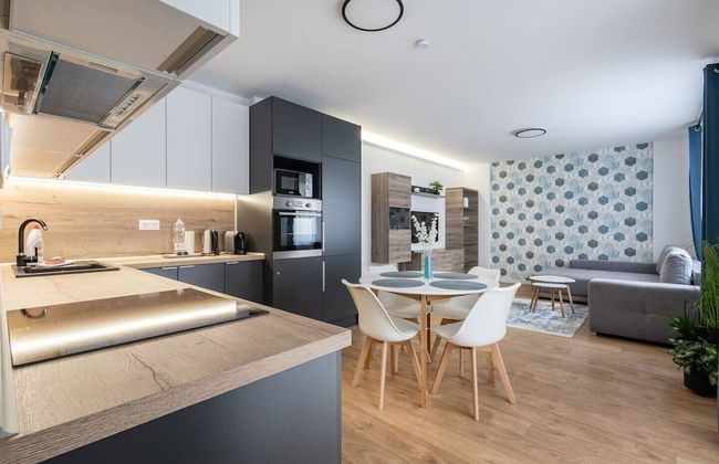 The Rose Garden Apartments - Photo 42