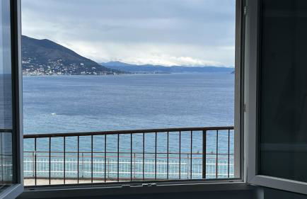 Stupenda vista mare a Laigueglia con posto auto - Foto 32