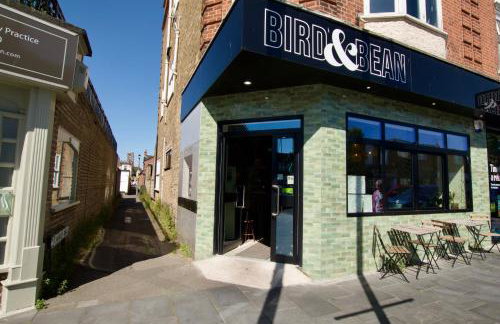 Beautiful large 3-bed coastal flat with parking. - Foto 54