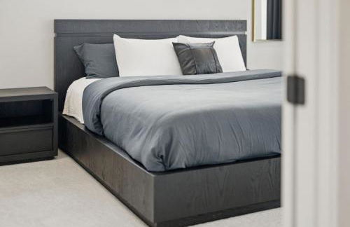 BRAND NEW Scenic Luxury Mountain Retreat - Photo 48