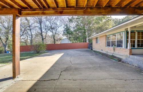 Quiet and Convenient Unit, 7 Mi to Lake Ray Hubbard! - Foto 23