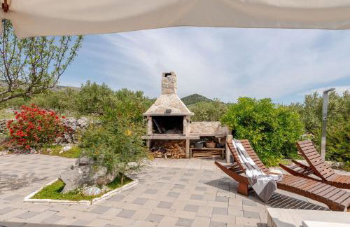 Dalmatian Countryside Home - Heated Pool & Jacuzzi - Foto 15