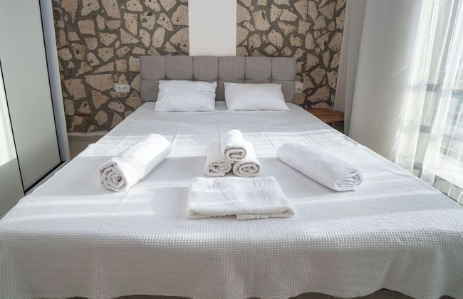 Capo Calaberno Aparts - Photo 9