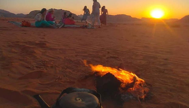 4x4 Tour + Camping in Wadi Rum Desert - Foto 2