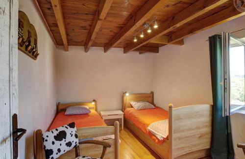 Deux gîtes confortables avec cheminée et piscine commune, animaux admis, pour 13 personnes - FR-1-496-140 - Foto 10