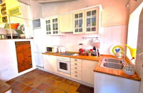 The Alicante Old Town artist workshop, Impressive rooftop, terrace with amazing city views and sea views, BBQ, Air conditioner, Wifi - Foto 42