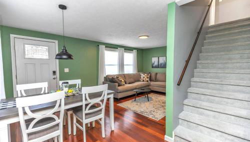 *NEW* Beautiful 3 floor Townhome with Sauna - Foto 3