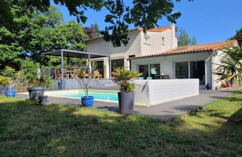 Maison proche commerce, 20 min du Futuroscope - Foto 24