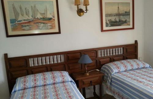 SPACIOUS FLAT WITH SEA VIEWS, FOR 8 PEOPLE WITH 3 BEDROOMS, 2 BATHROOMS and NEXT TO THE BEACH!! - Foto 40