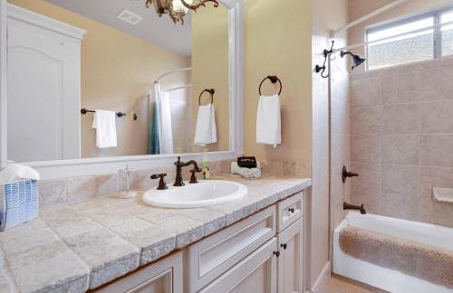 Lake House - A Birdy Vacation Rental - Foto 39