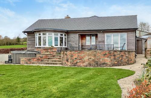 Little Broadenham - Photo 1