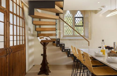 The Old Mission Church - Photo 11