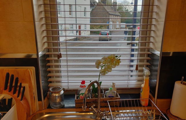 Waterfront Apartment In The Heart Of St Neots - Photo 27