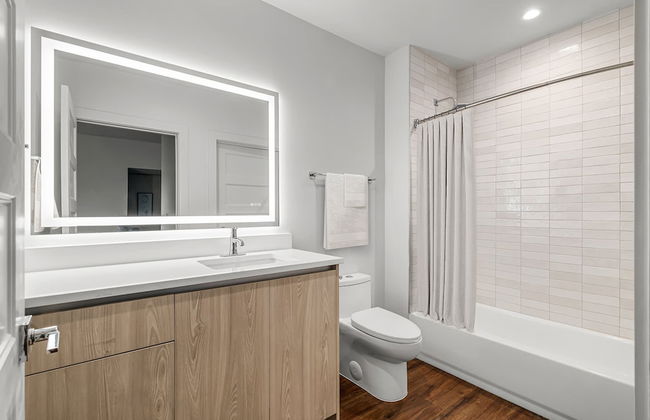 Upstay! New Renos Spacious Apartment Near Soco - Foto 29