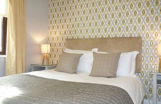 Cathedral View Apartments - Photo 5