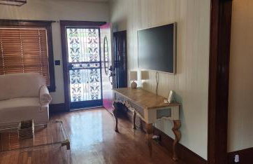 Small-town bungalow downtown - Foto 15