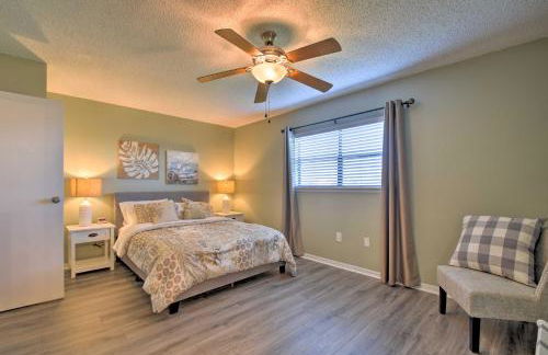 Pool Access and Kayaks Indian Shores Townhome - Foto 17