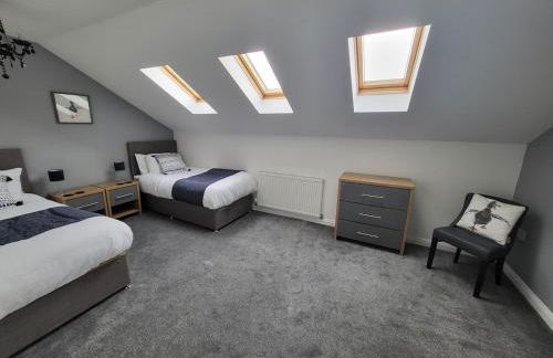 4 Bedroom Home Tameside Greater Manchester Sleeps 8 - Foto 27