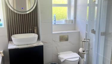 Meadow House- Driveway Parking and Fireplace - Foto 3