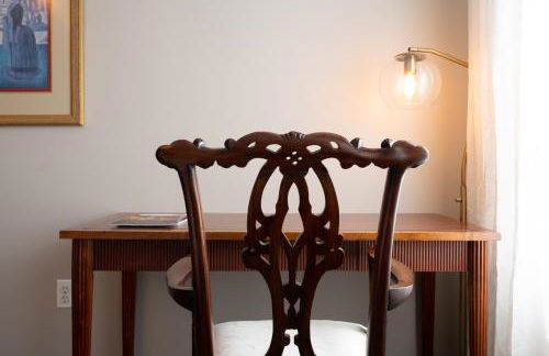 Luxury Federal Hill Home with Rooftop & 4 Parking Spots - Foto 24