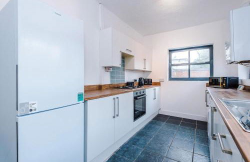 Presented by LTJ PrimeKey Properties - NEW! 7 Bed plus Sofa Bed - Perfect for Contractors - Foto 29